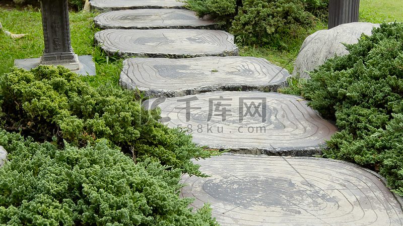 小区绿化设计效果图，如何挑选专业公司？**